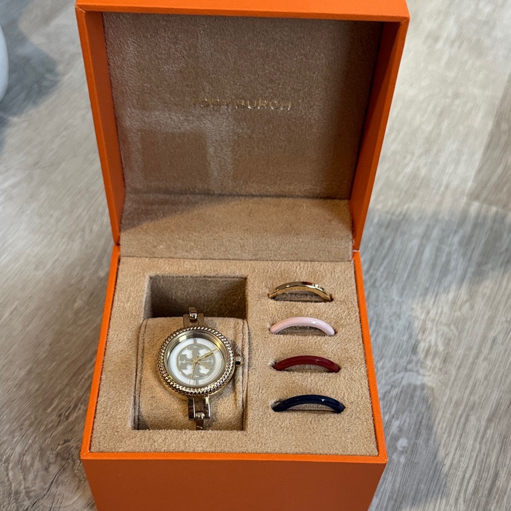 Tory Burch TBW4029 Reva Gold Tone Stainless Steel Bangle Gift Set New